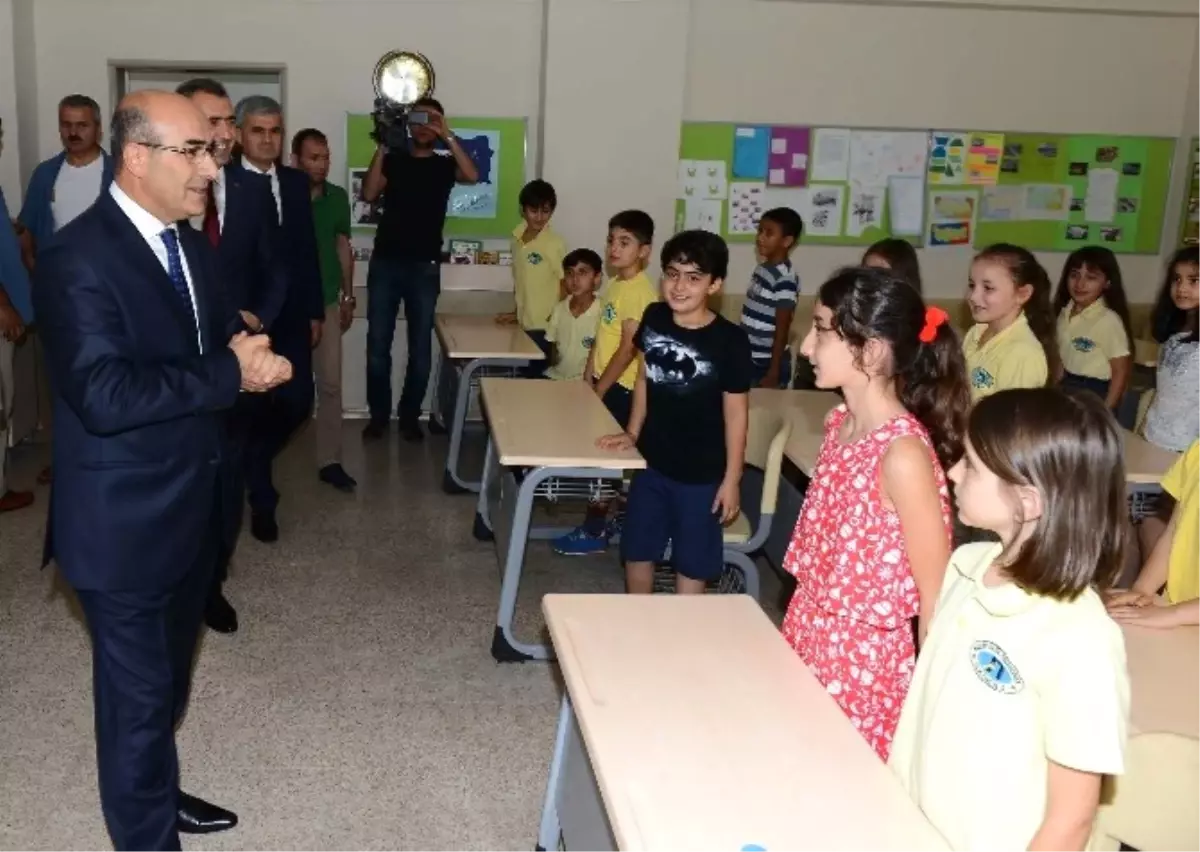 Vali Demirtaş 2016 Yılı Eğitim ve Öğretim Verilerini Açıkladı