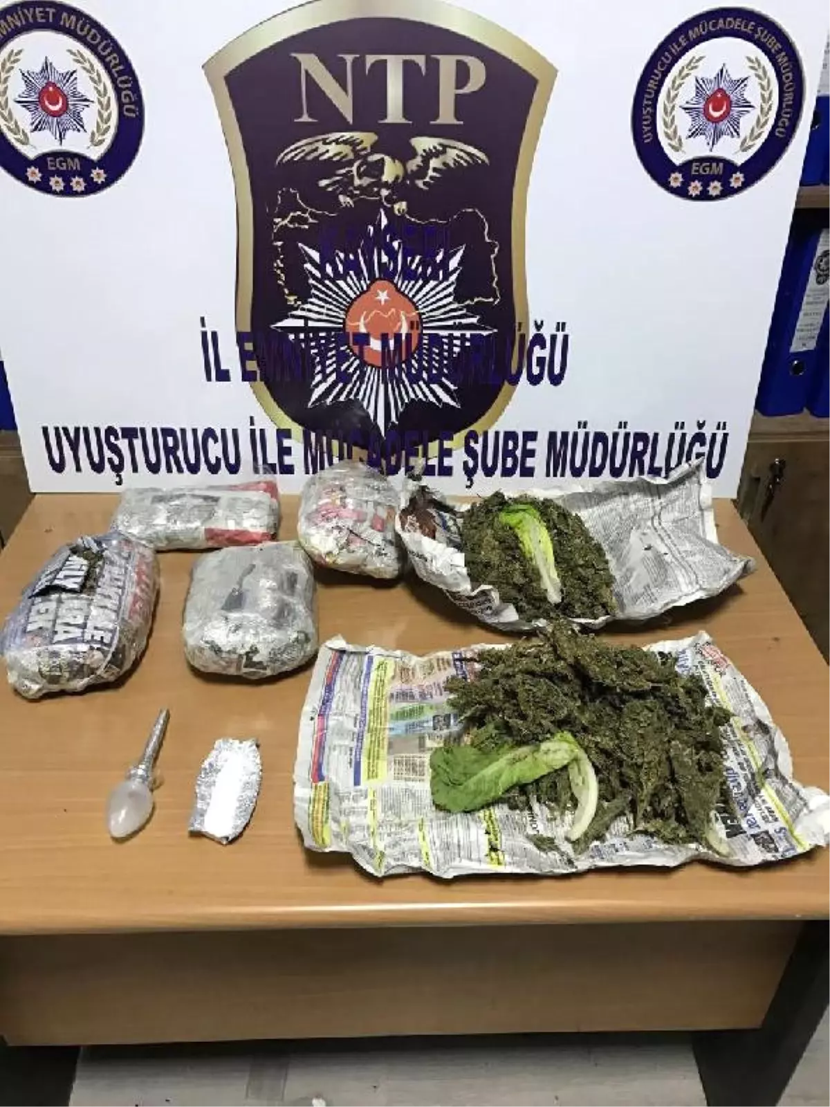 Yolcu Otobüsünde Uyuşturucuya 2 Gözaltı