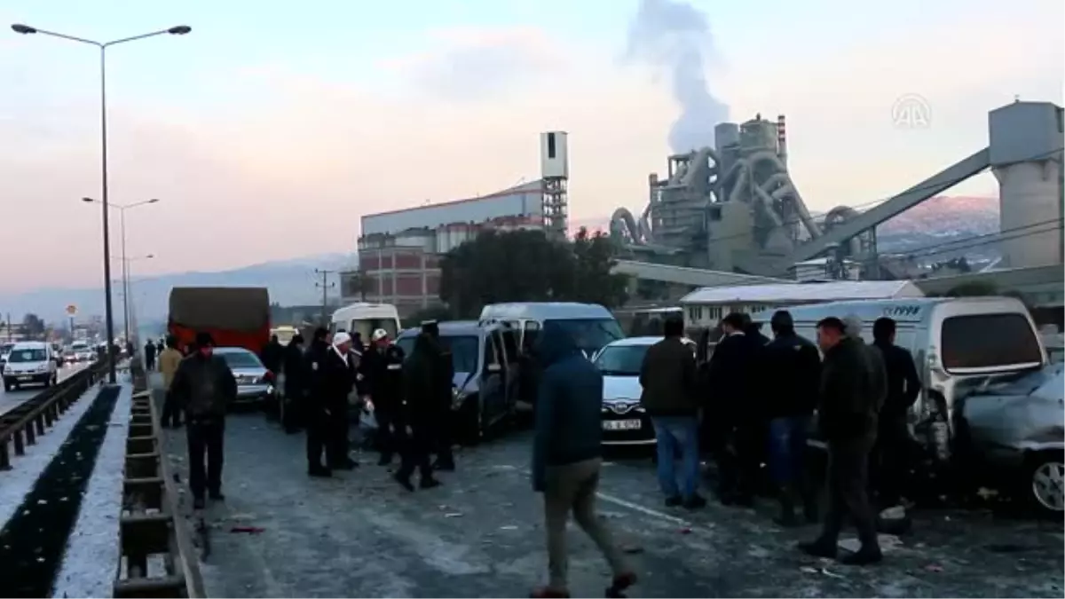 Zincirleme Trafik Kazası: 1 Ölü, 7 Yaralı