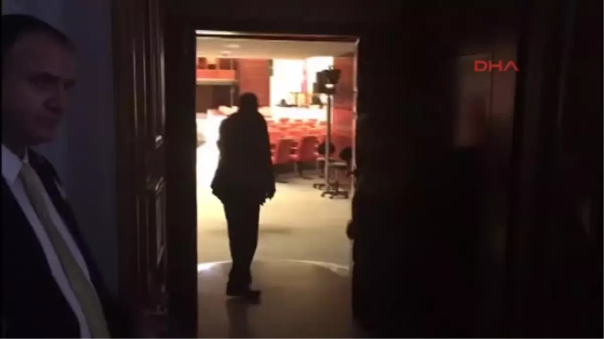 250 Kiloluk Kürsü Tamir Edildi, Yerine Montelendi