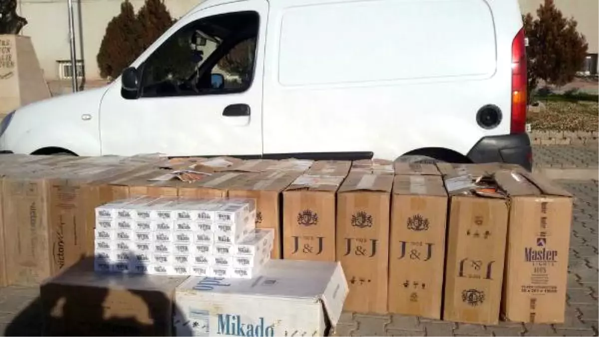 Akçakale\'de 15 Bin Paket Kaçak Sigara Ele Geçti