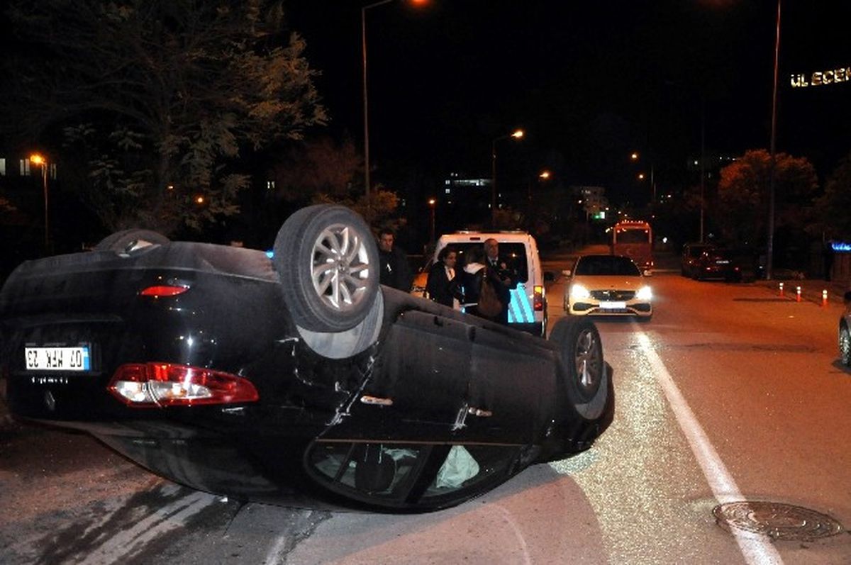 Antalya\'da Trafik Kazası: 1 Yaralı
