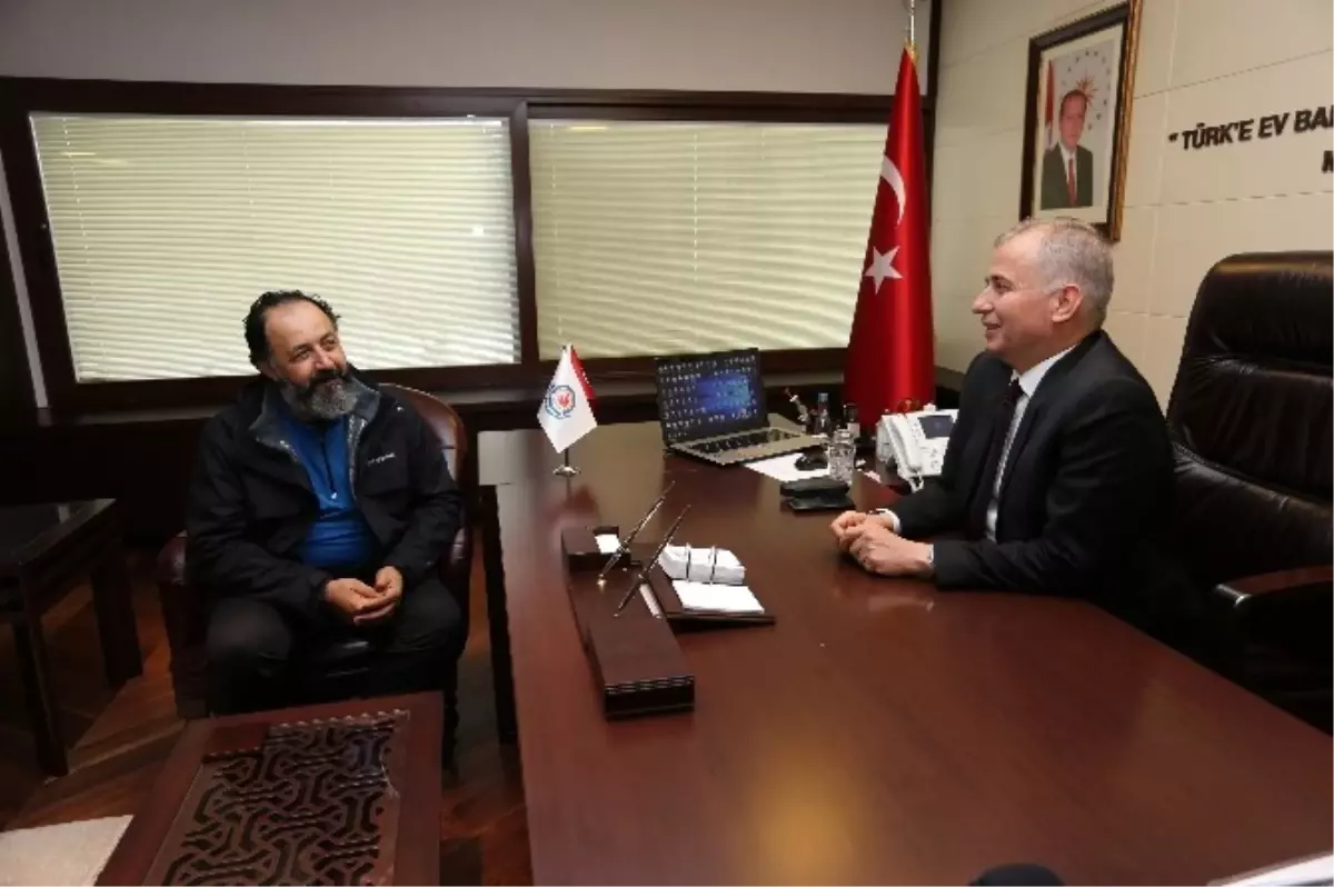 Antalya Şehir Tiyatrosu\'ndan Başkan Zolan\'a Ziyaret