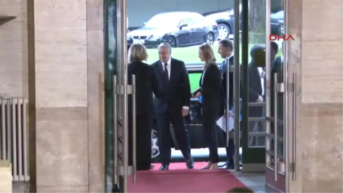 Cenevre\'deki Tarihi Kıbrıs Uluslararası Konferansı Başladı