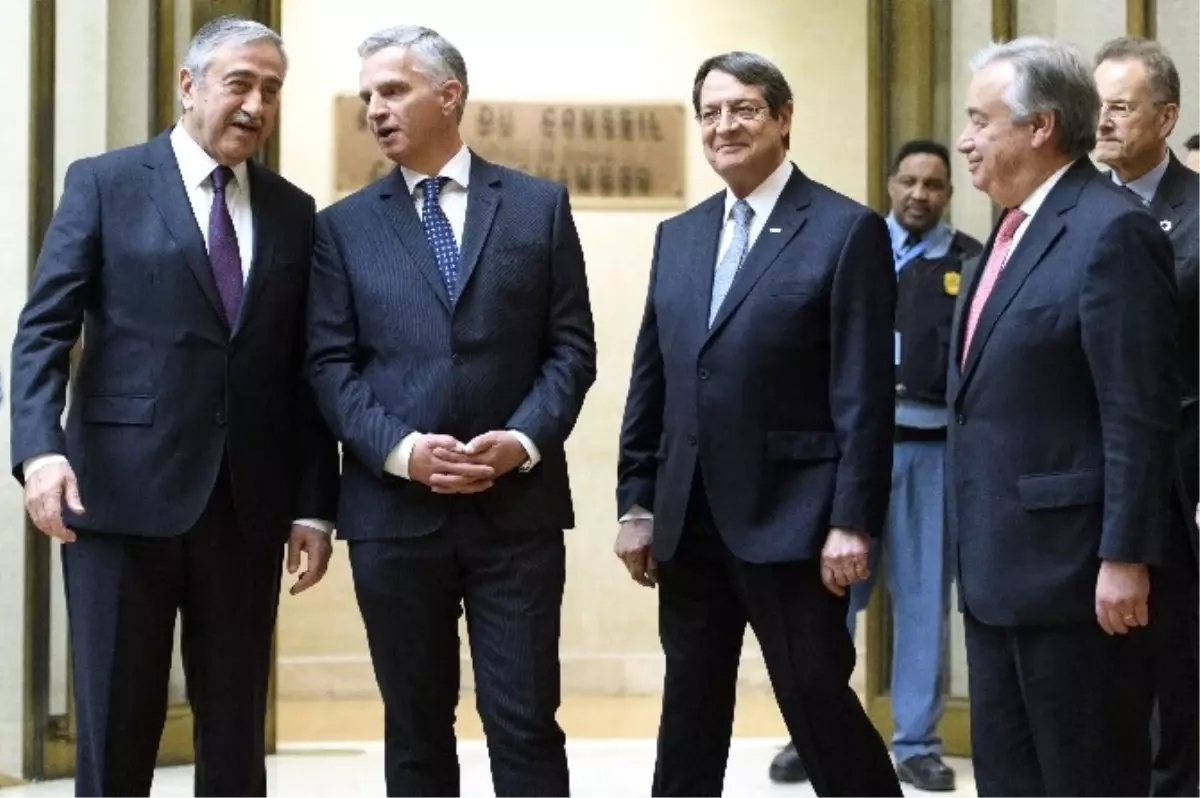 Cenevre Tarihi Kıbrıs Konferansına Ev Sahipliği Yapıyor