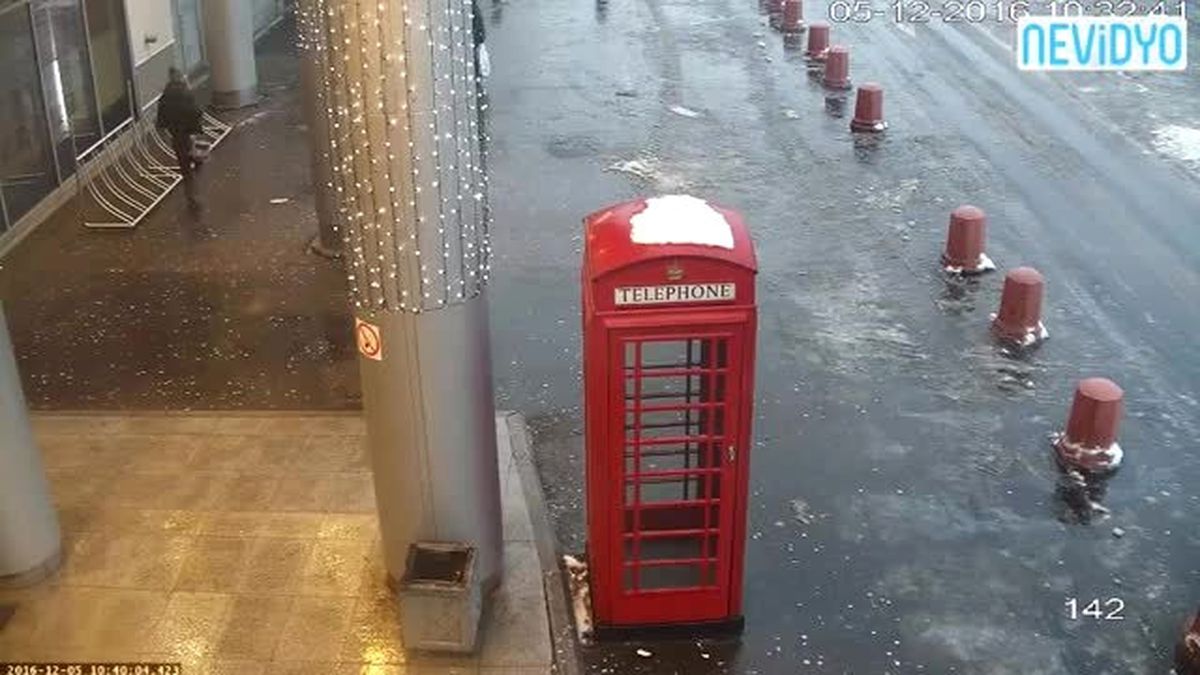 Dehşet! Kadını Ezip Geçti!