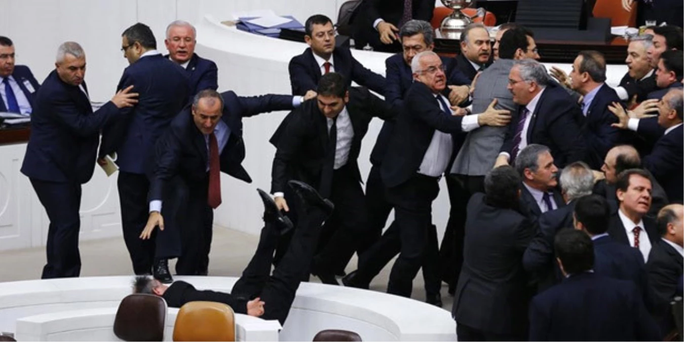 Dha Ankara - Meclis\'teki Yumruklu, Tekmeli Kavga