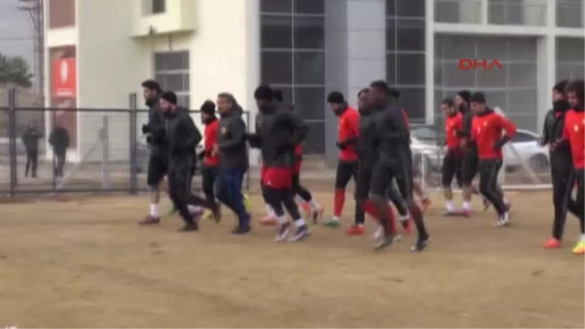 Evkur Yeni Malatyaspor\'da Çalışmalar Başladı