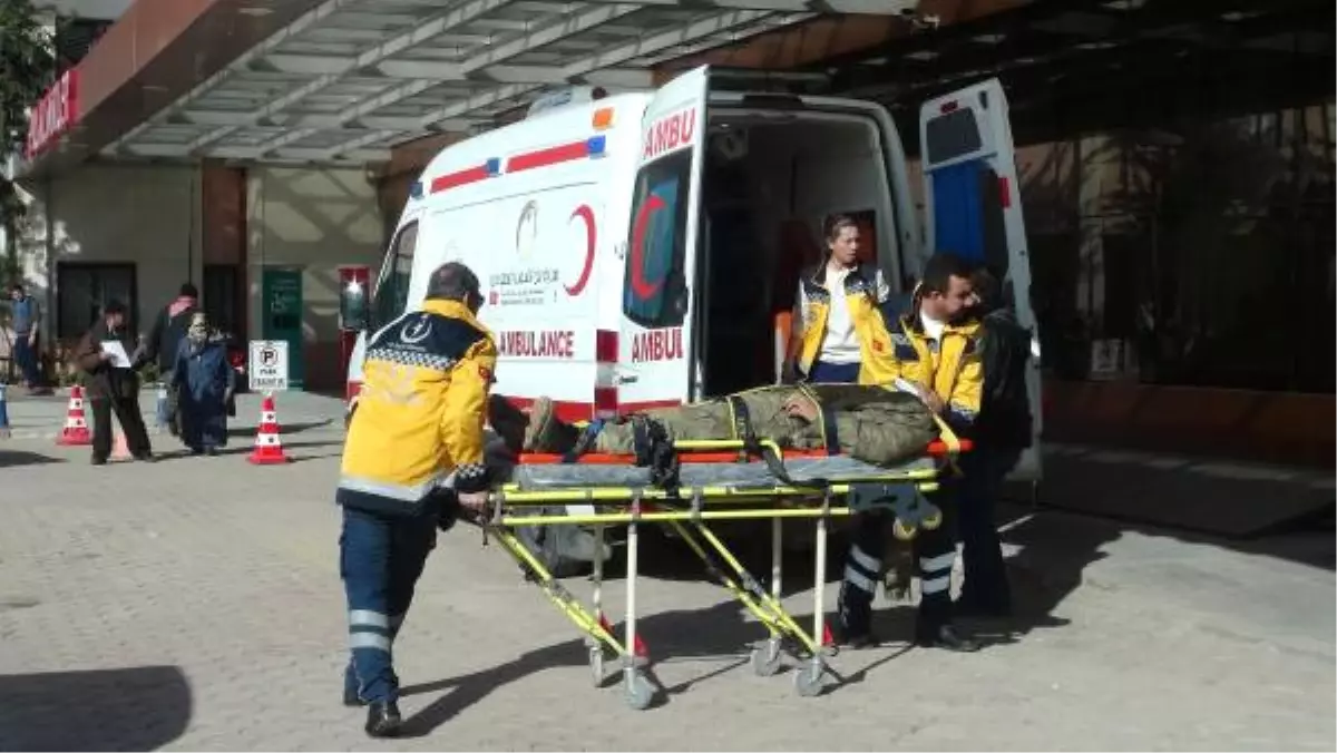 Fırat Kalkanı\'nda Yaralanan 1 Türk ve 13 Öso Askeri Kilis\'e Getirildi