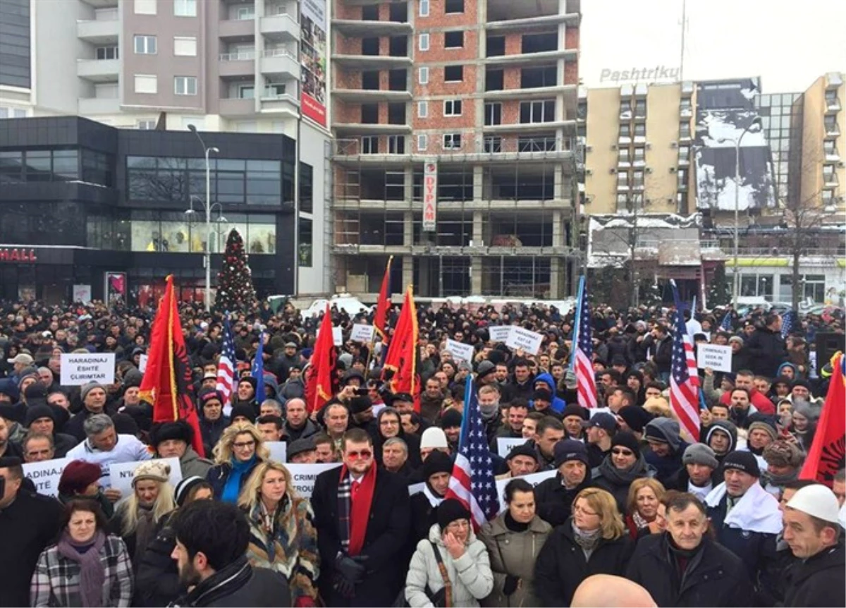 Fransa Hükümeti Kosova Protesto Edildi