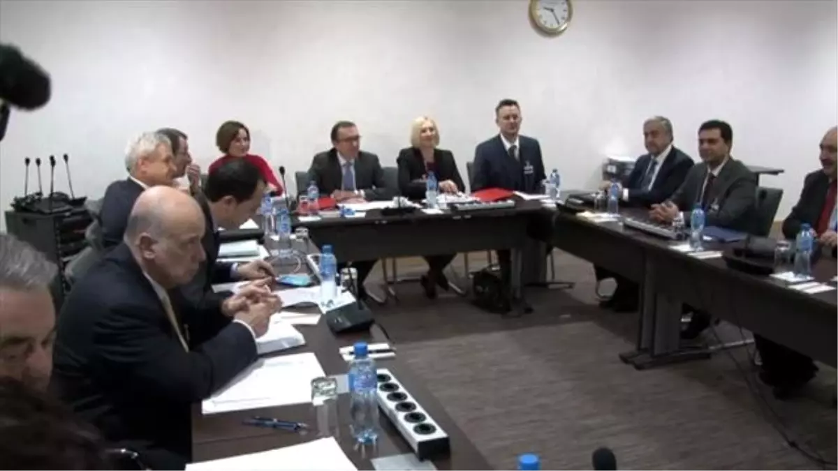 Grafikli - Cenevre\'de Tarihi Kıbrıs Konferansı