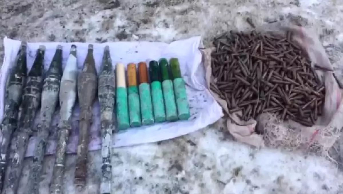 Hakkâri\'de PKK Terör Örgütüne Ait Çok Sayıda Silah Mühimmatı Bulundu