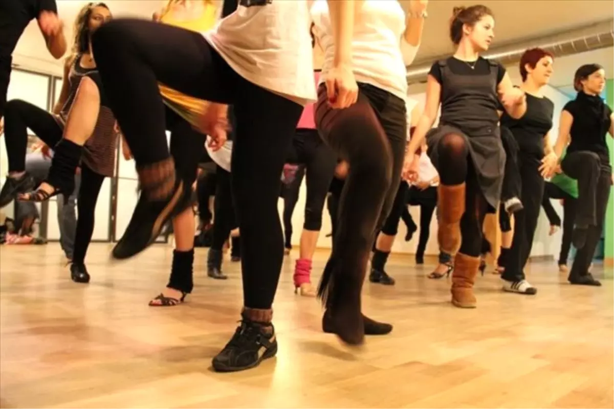 Hem Eğleniyorlar Hem Kilo Veriyorlar