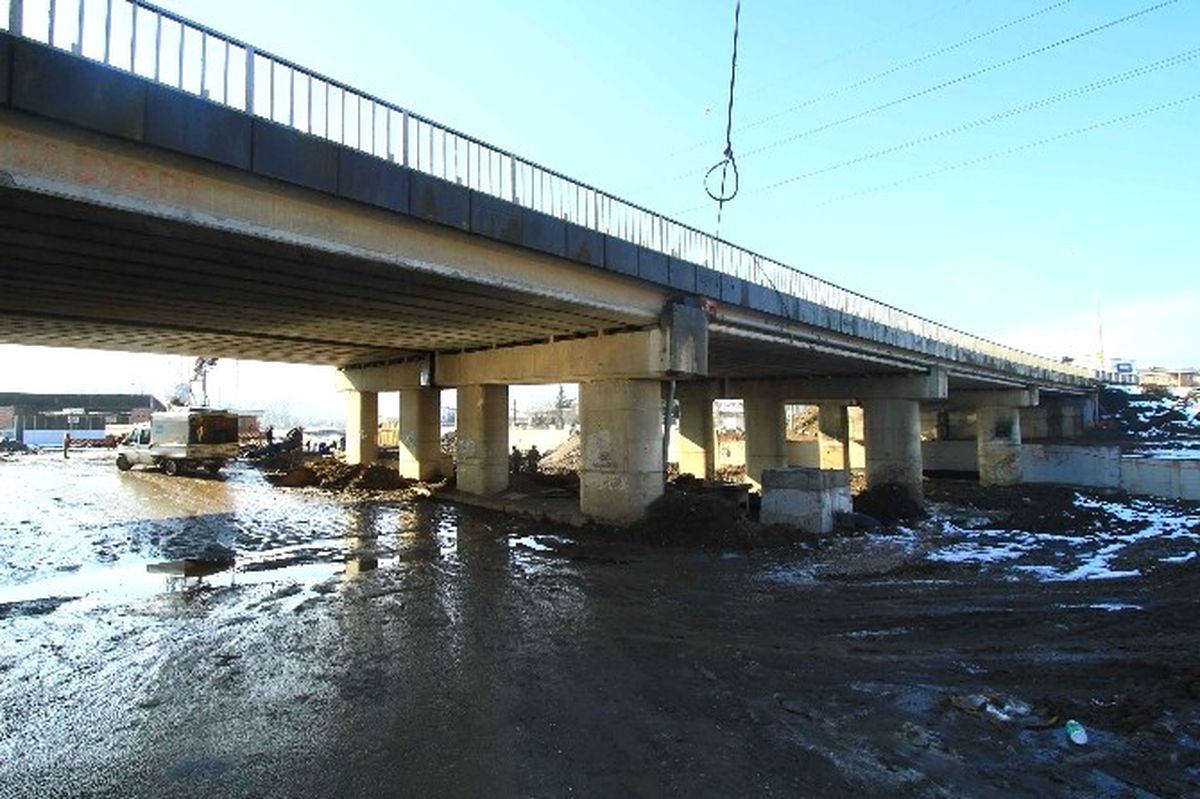 Hisar Deresi Köprülü Kavşağı\'nda Çalışmalar Sürüyor