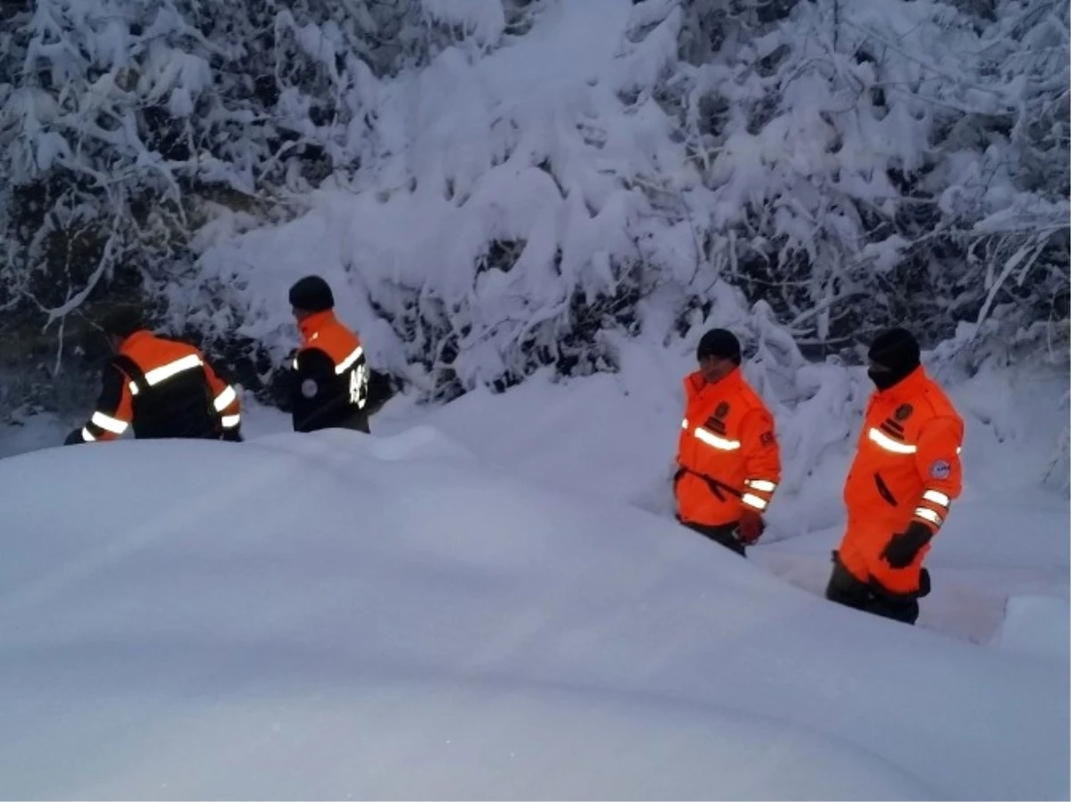 Karda Mahsur Kalan Yolcuları Afad Kurtardı