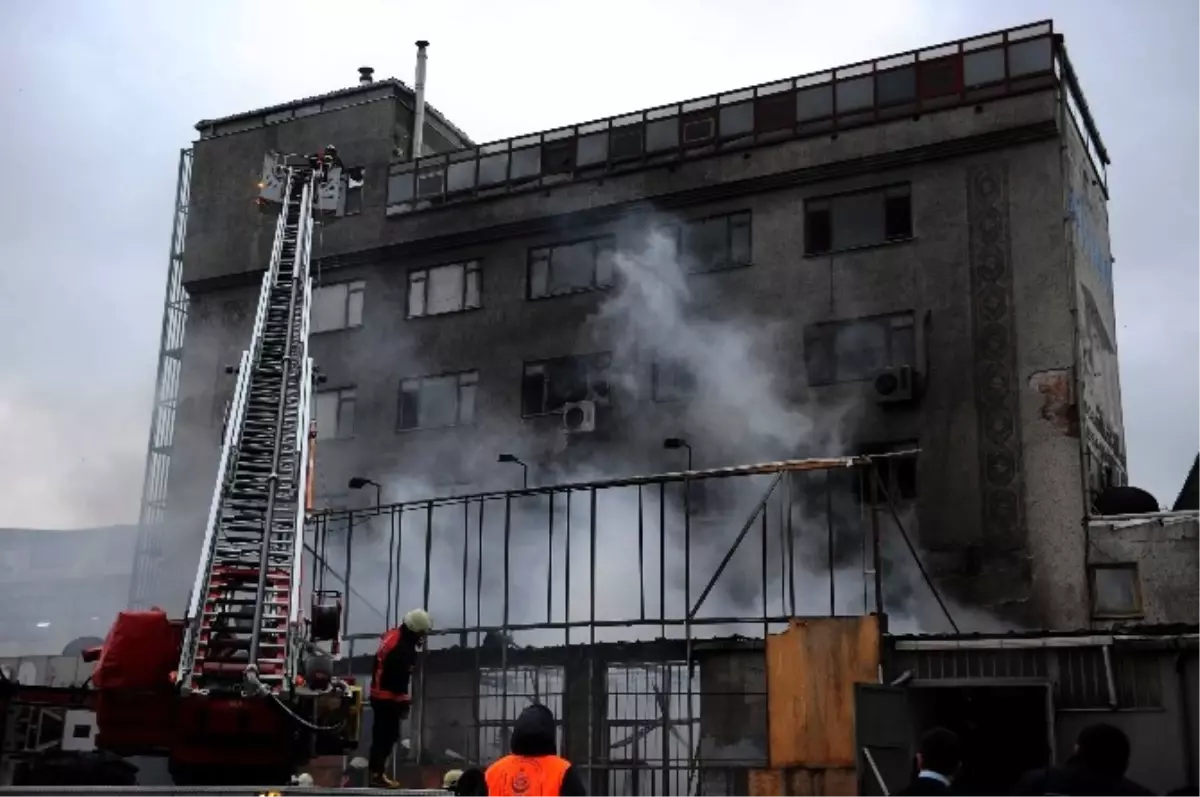 Kocasinan Sanayi Sitesi\'nde Yangın