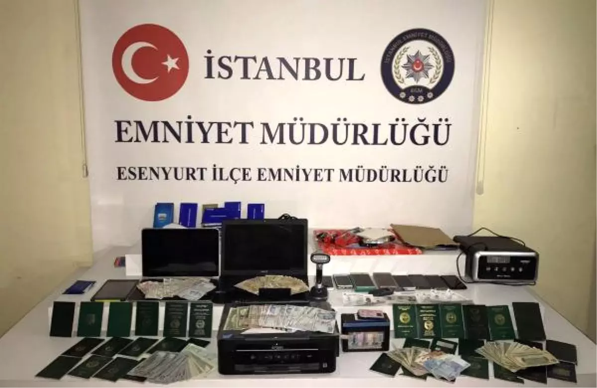 Nijeryalı Sahte Pasaport Şebekesine Rezidansta Operasyon: 5 Gözaltı