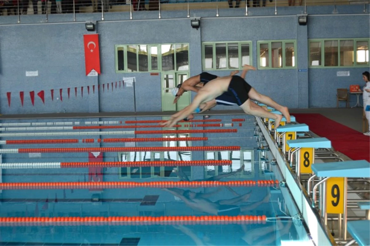 Okul Sporları Gençler Yüzme Müsabakaları Sona Erdi