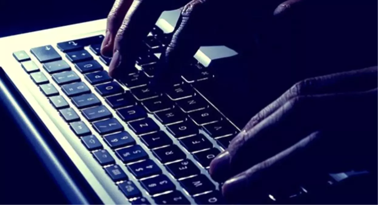 Sakarya\'da PKK Propagandası Yapan Şüpheliler Adliyede (2)