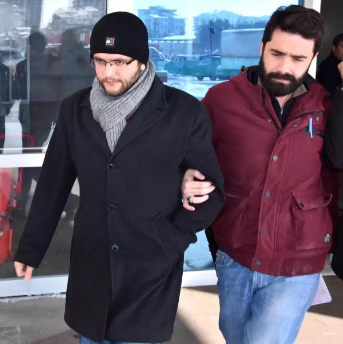 Sivas Merkezli 15 İlde Fetö Operasyonu: 28 Gözaltı