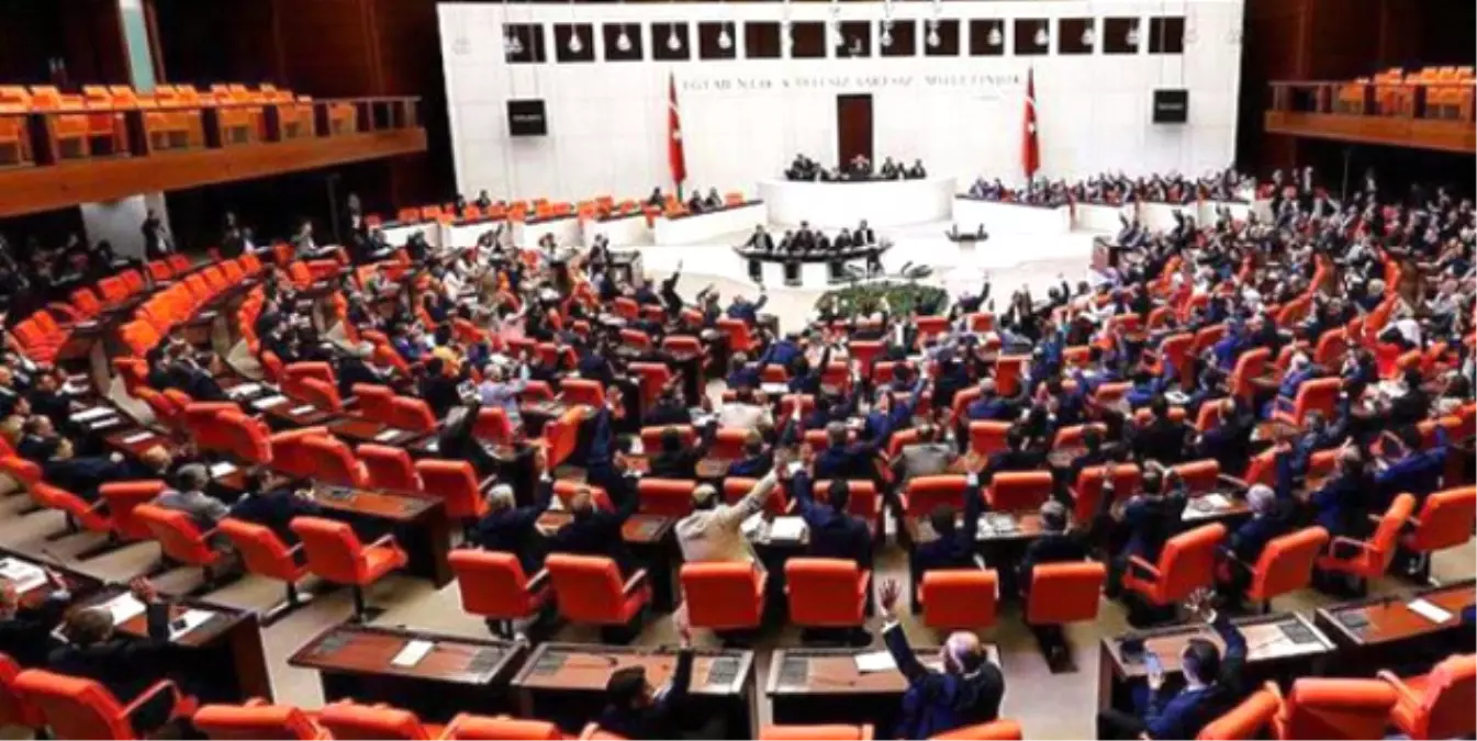 TBMM Genel Kurulunda, Anayasa Değişikliği Teklifinin Beşinci Maddesine 343 Kabul, 7 Ret Oyu Verildi.