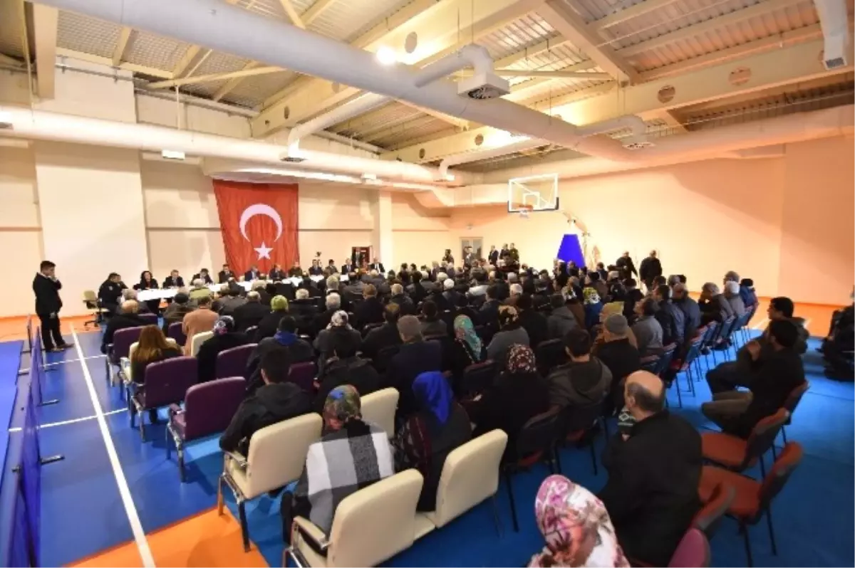 Vali Aktaş, Vatandaşların Talep ve Sorunlarını Dinledi