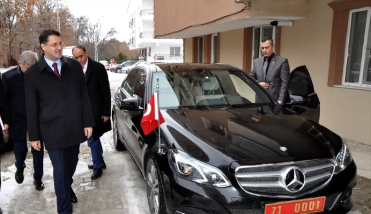 Validen Makam Aracı İsteyen Öğrencinin Esprisi Gerçek Oldu