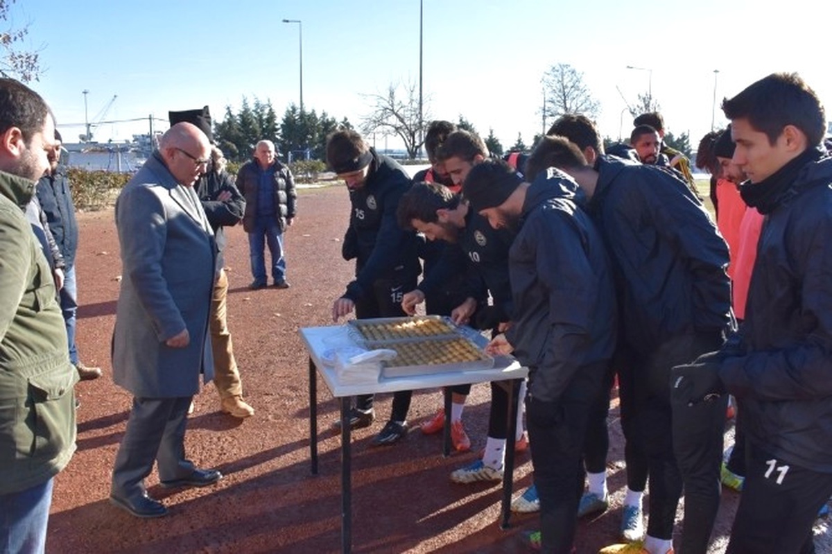 Başkan Eşkinat\'tan Tekirdağsporlu Futbolculara Baklava Dopingi