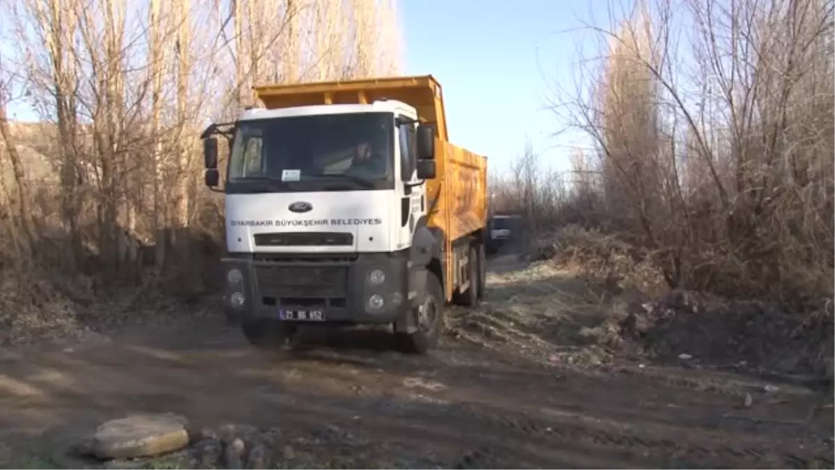 Belediye Dünya Mirası "Hevsel Bahçeleri"Ni Temizliyor