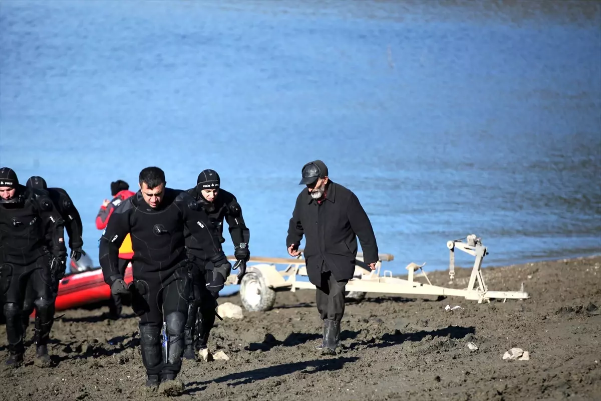 Bolu\'da Kaybolan İki Kişiyi Arama Çalışması