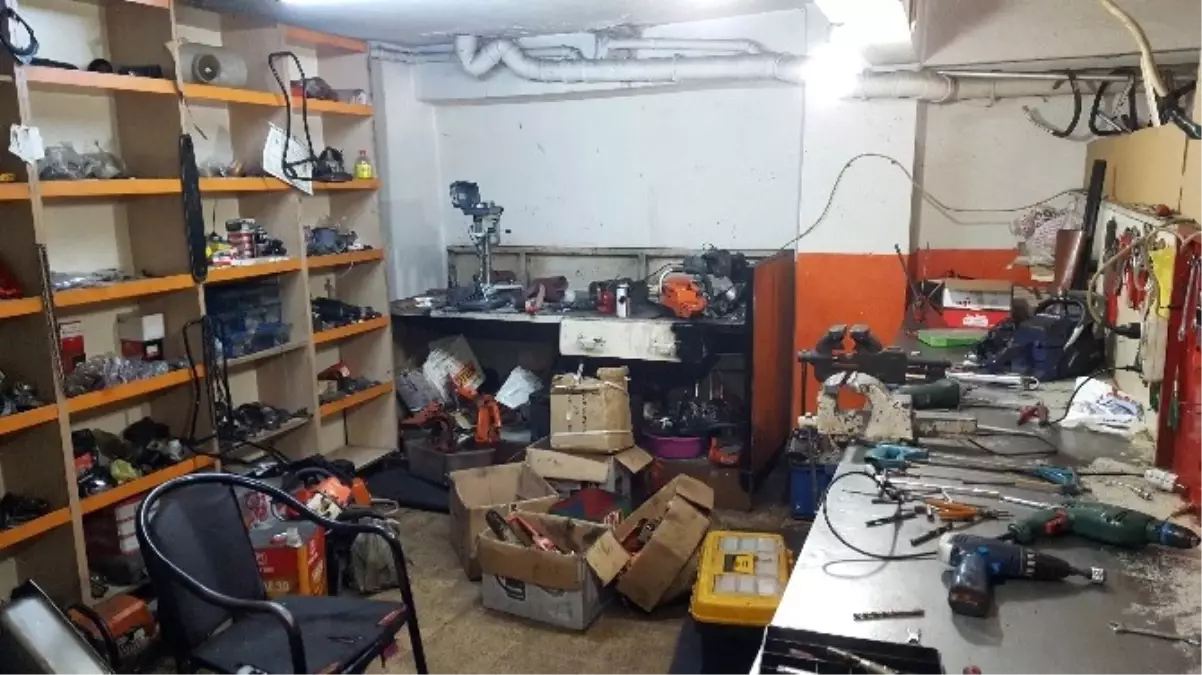 Düzce Polisinden Silah Tacirlerine Eş Zamanlı Baskın