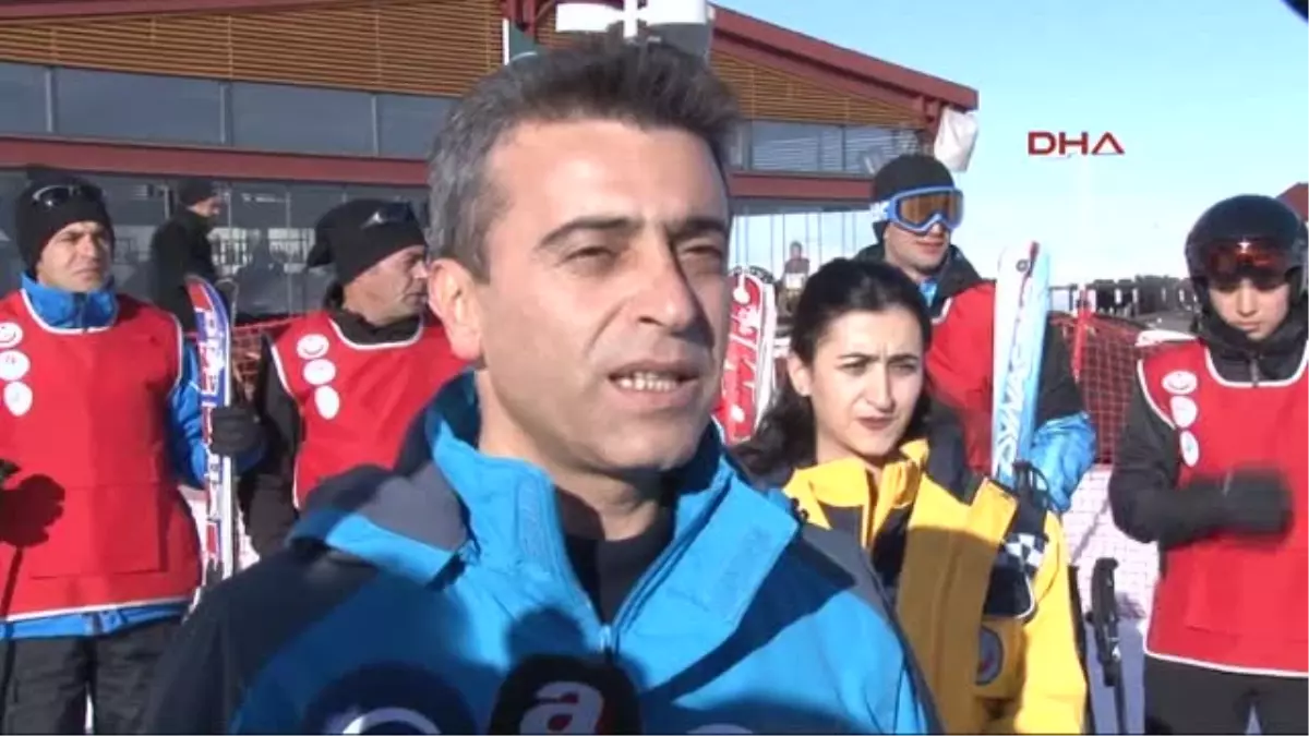 Erzurum - Sağlıkçılar, Kar Üstünde Eyof\'a Hazırlanıyor