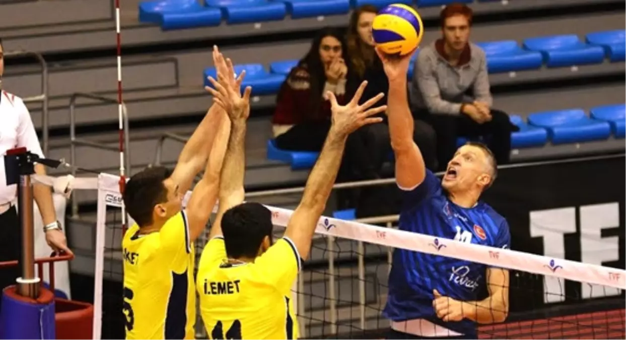 Fenerbahçe-Halkbank: 3-1 (Kupa Voley\'de Şampiyon Fenerbahçe)