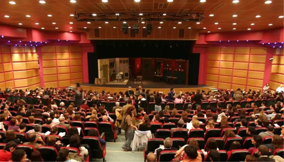 İbb Şehir Tiyatroları Çocuklar İçin Ağrı\'da