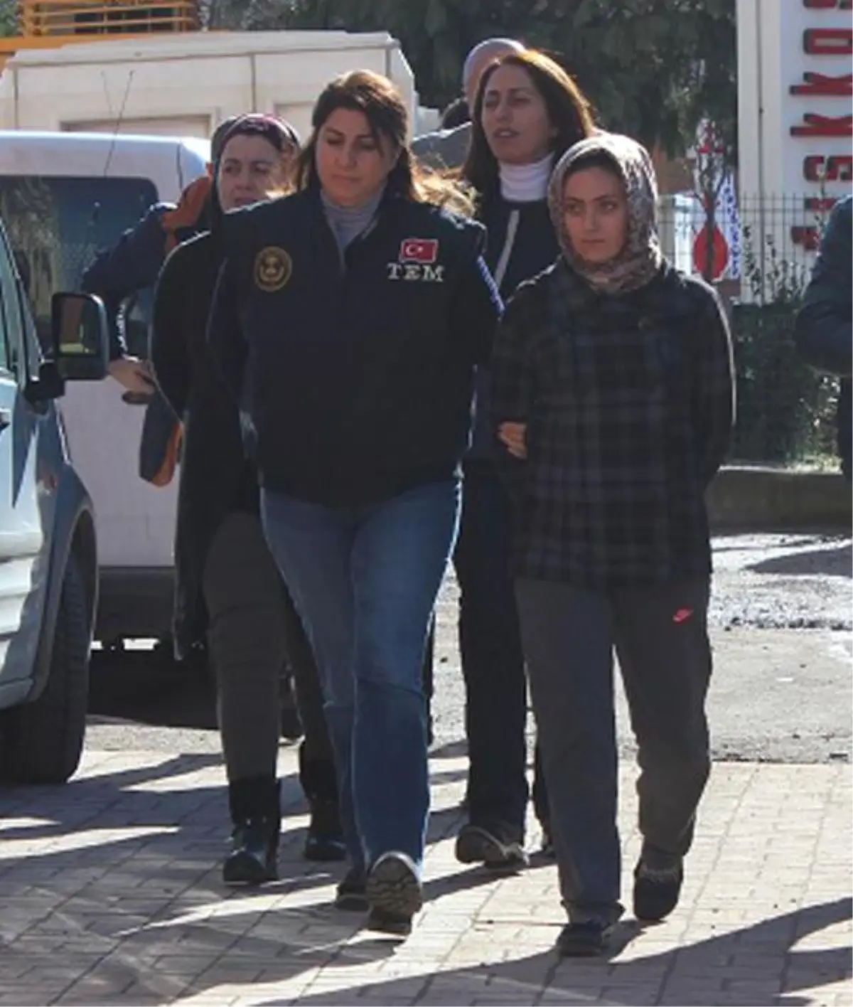 Kocaeli\'de Sosyal Medyadan PKK Propagandasına 4 Gözaltı