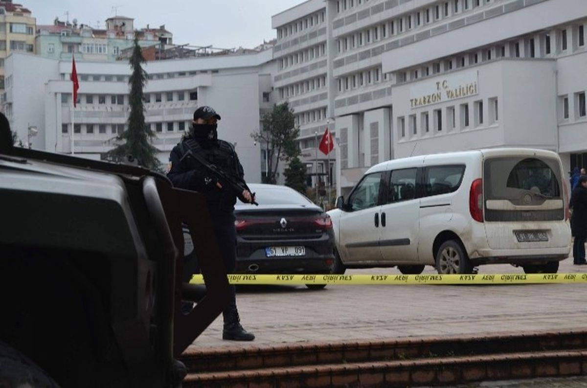 Olası Terör Saldırısına Karşı Trabzon\'da Polisten Tatbikat