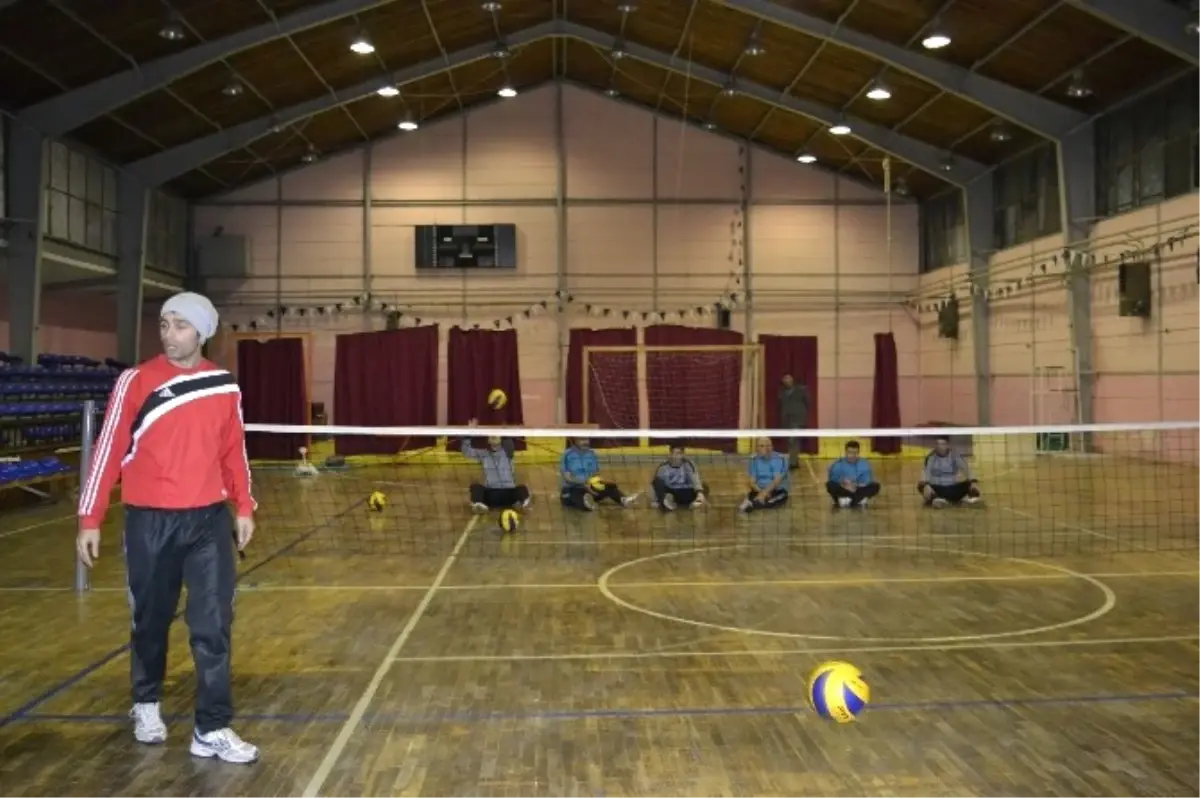 Oturarak Voleybol Ligi\'nin İkinci Etabı Alaplı\'da Yapılacak