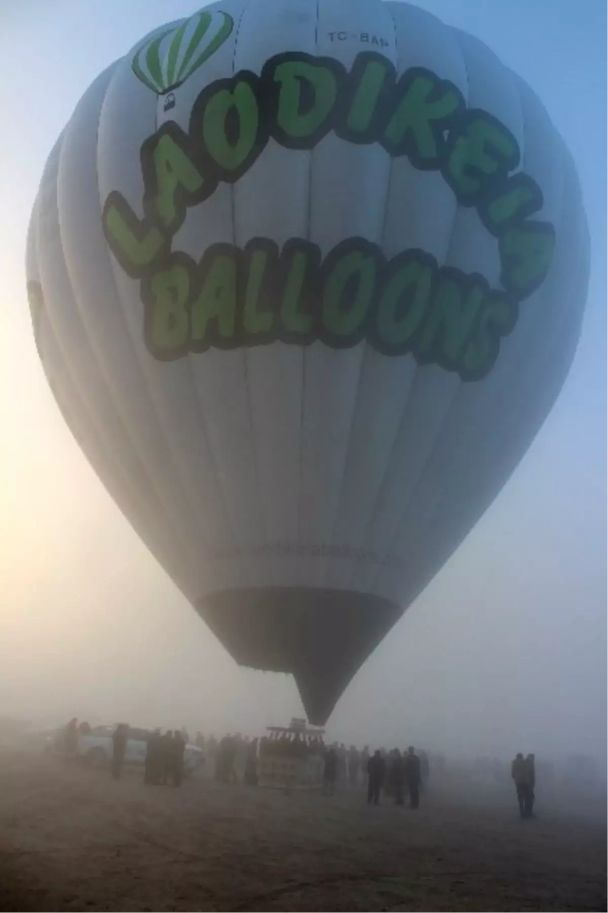 Pamukkale\'de Balon Uçuşları