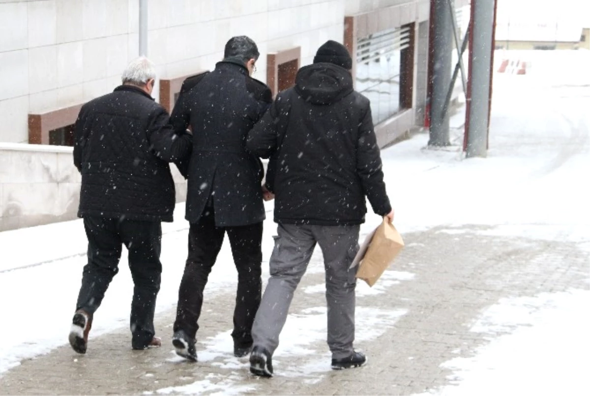 Şanlıurfa\'da Fetö/pdy Soruşturmasında 9 Akademisyene Gözaltı
