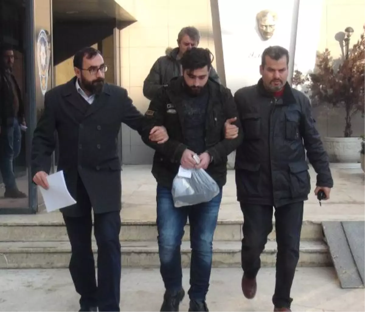 Suriyeli Sığınmacı Telefon Dolandırıcılığından Yakalandı