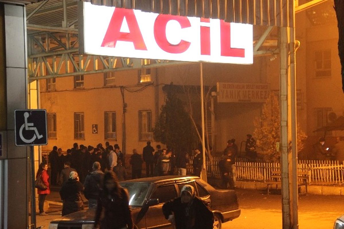 Aktüel Görüntü) Şişli Etfal\'de Yangın (1)
