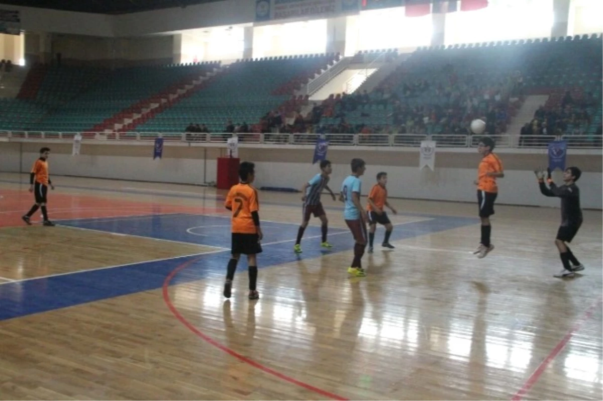 Diyarbakır\'da Futsal Müsabakaları Tamamlandı