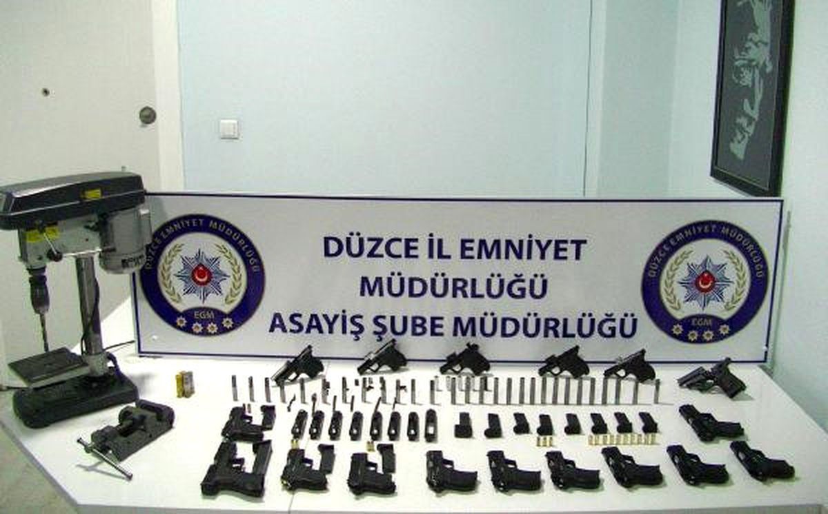 Düzce\'de Kurusıkıdan Bozma Silah Üretimine 2 Tutuklama