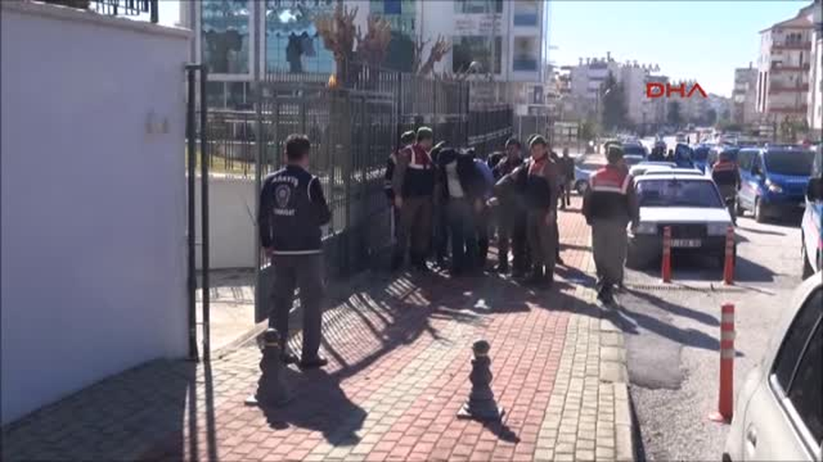 Manavgat Jandarmanın 1 Yılda Çökerttiği Şebekenin 38 Üyesi Tutuklandı