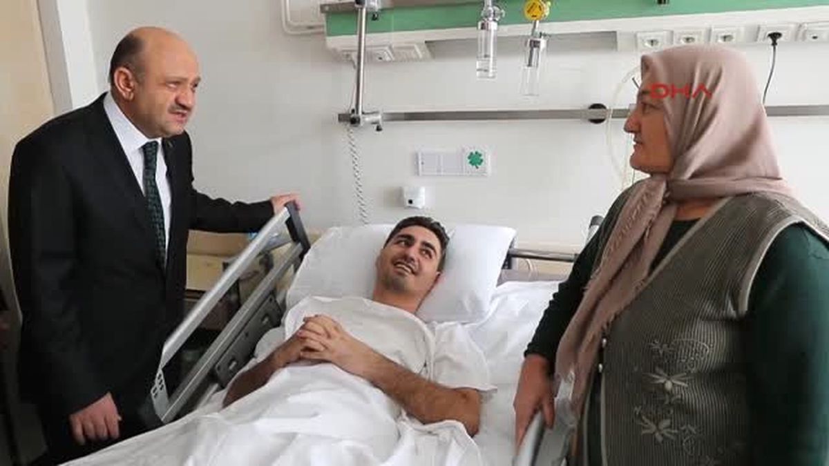 Milli Savunma Bakanı Işık\'tan Terörle Mücadele Gazilerine Ziyaret