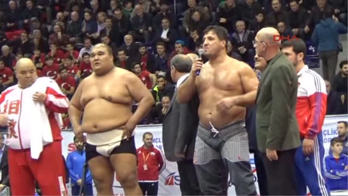 Ordu Kırkpınar Başpehlivanı Recep Kara 190 Kiloluk Sumo Güreşi Şampiyonunu Tuş Etti