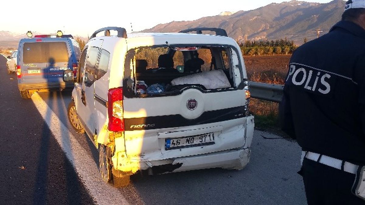 Osmaniye\'de Trafik Kazası: 5 Yaralı