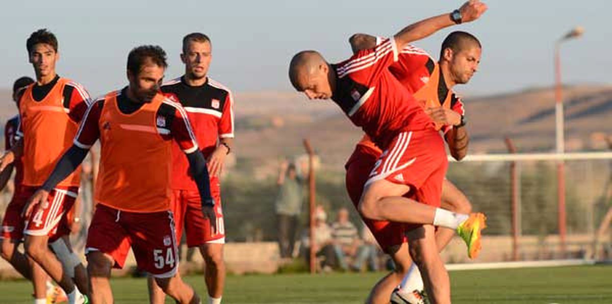 Sivasspor\'da Yeni Transferlerin Forma Numaraları Belli Oldu