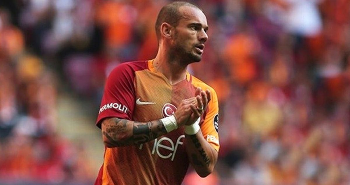 Sneijder, Konyaspor Maçında Gördüğü Sarı Kartla Cezalı Duruma Düştü