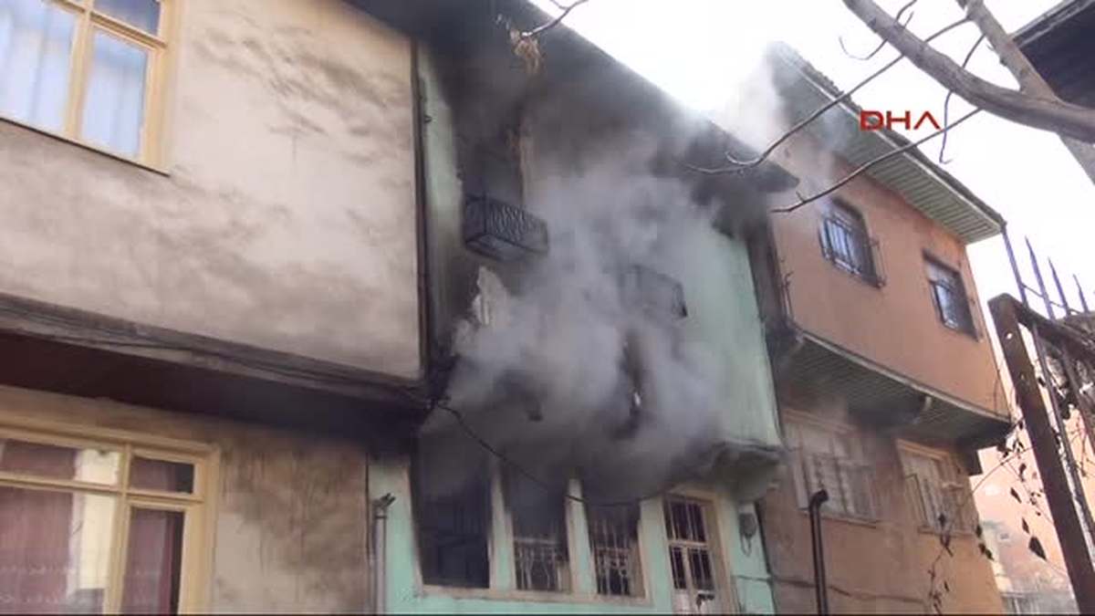 Tokat - Suriyeli Ailenin Yaşadığı Evde Yangın Paniği